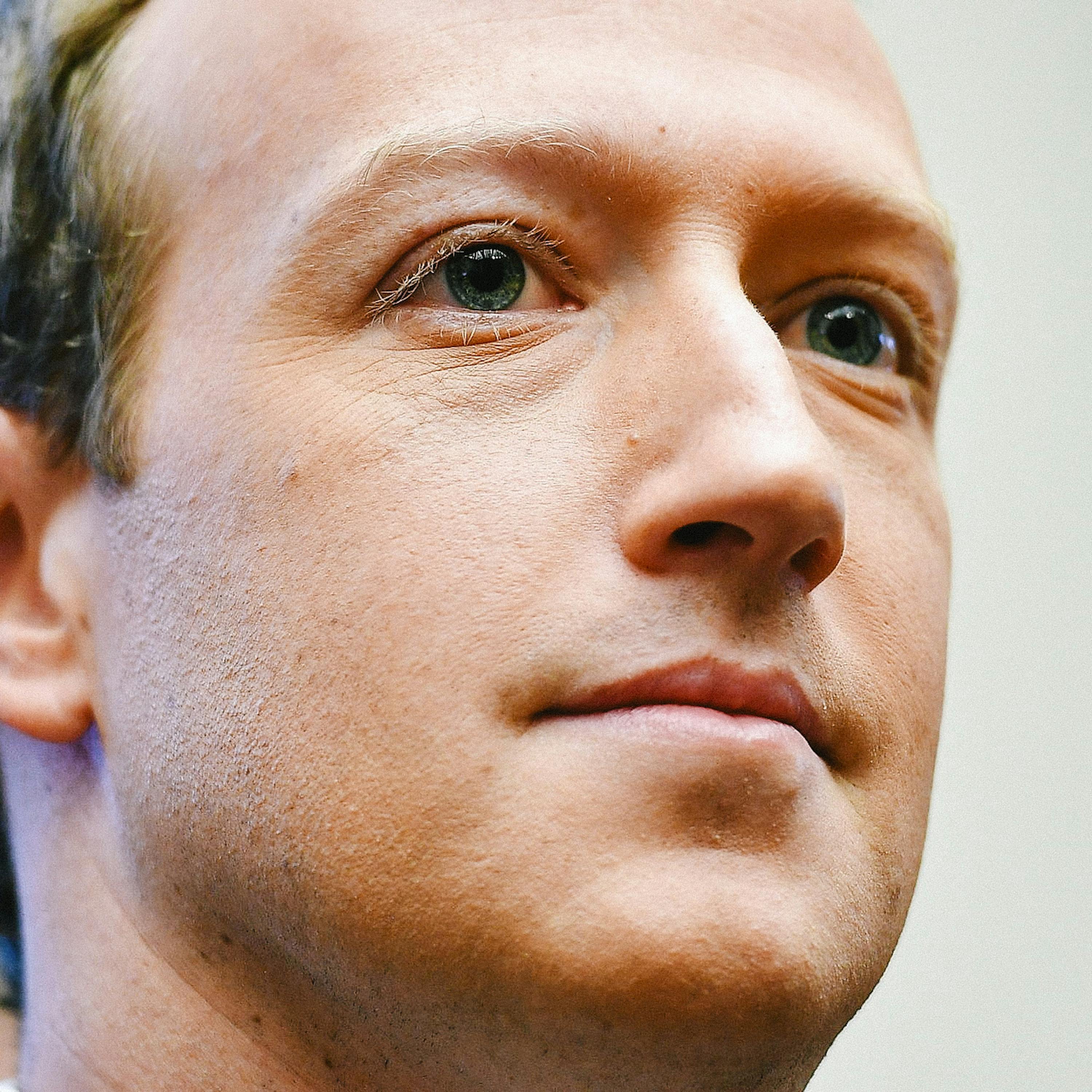 De sociale medier er ramt af boykot og protester over hadsk tale. Det har sat ild til et opgør om ytringsfrihed De sociale medier er ramt af boykot og protester over hadsk tale. Det har sat ild til et opgør om ytringsfrihed